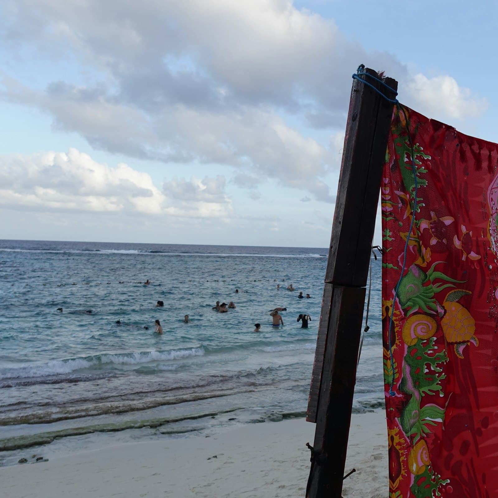 Khăn quấn sarong in hoa vải voan